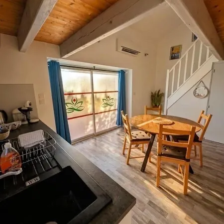 Maison De Village Entre Campagne Et Ocean Semesterbostad *