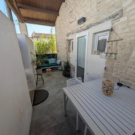 Maison De Village Entre Campagne Et Ocean Feriehus Forgès